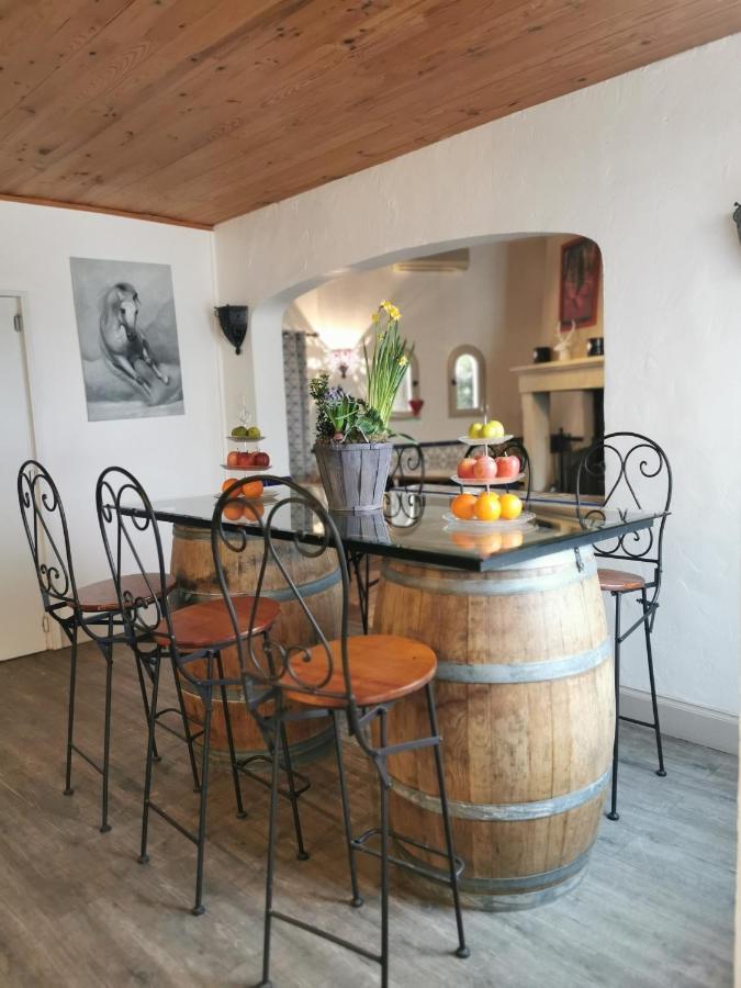 סן-מארי-דה-לה-מאר L'Auberge Camarguaise מראה חיצוני תמונה