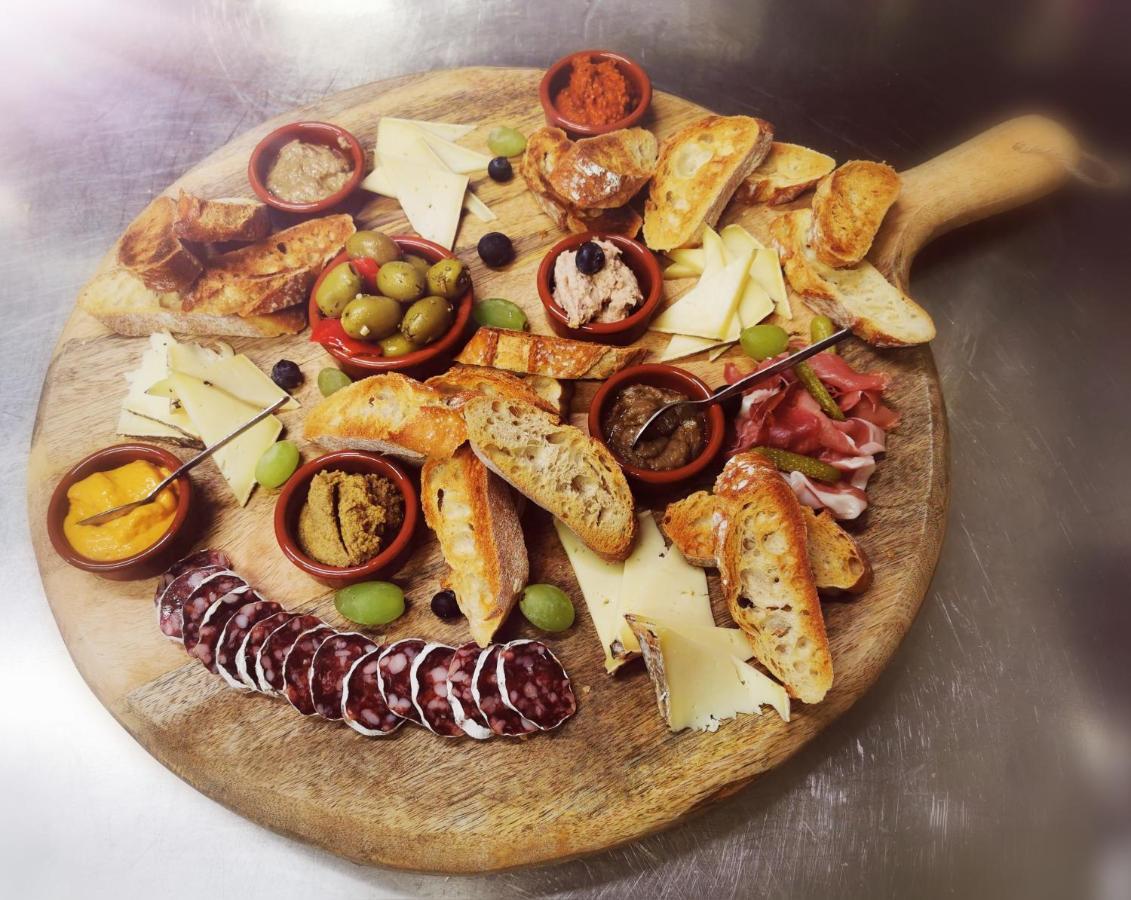 סן-מארי-דה-לה-מאר L'Auberge Camarguaise מראה חיצוני תמונה