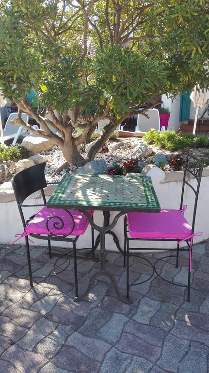 סן-מארי-דה-לה-מאר L'Auberge Camarguaise מראה חיצוני תמונה